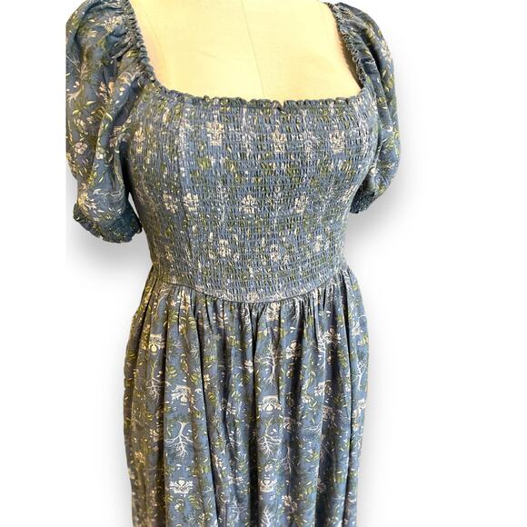 Torrid Plus Size 2 Outlander Mini Challis Smocked Floral Tree Dress with Pockets - Picture 2 of 4